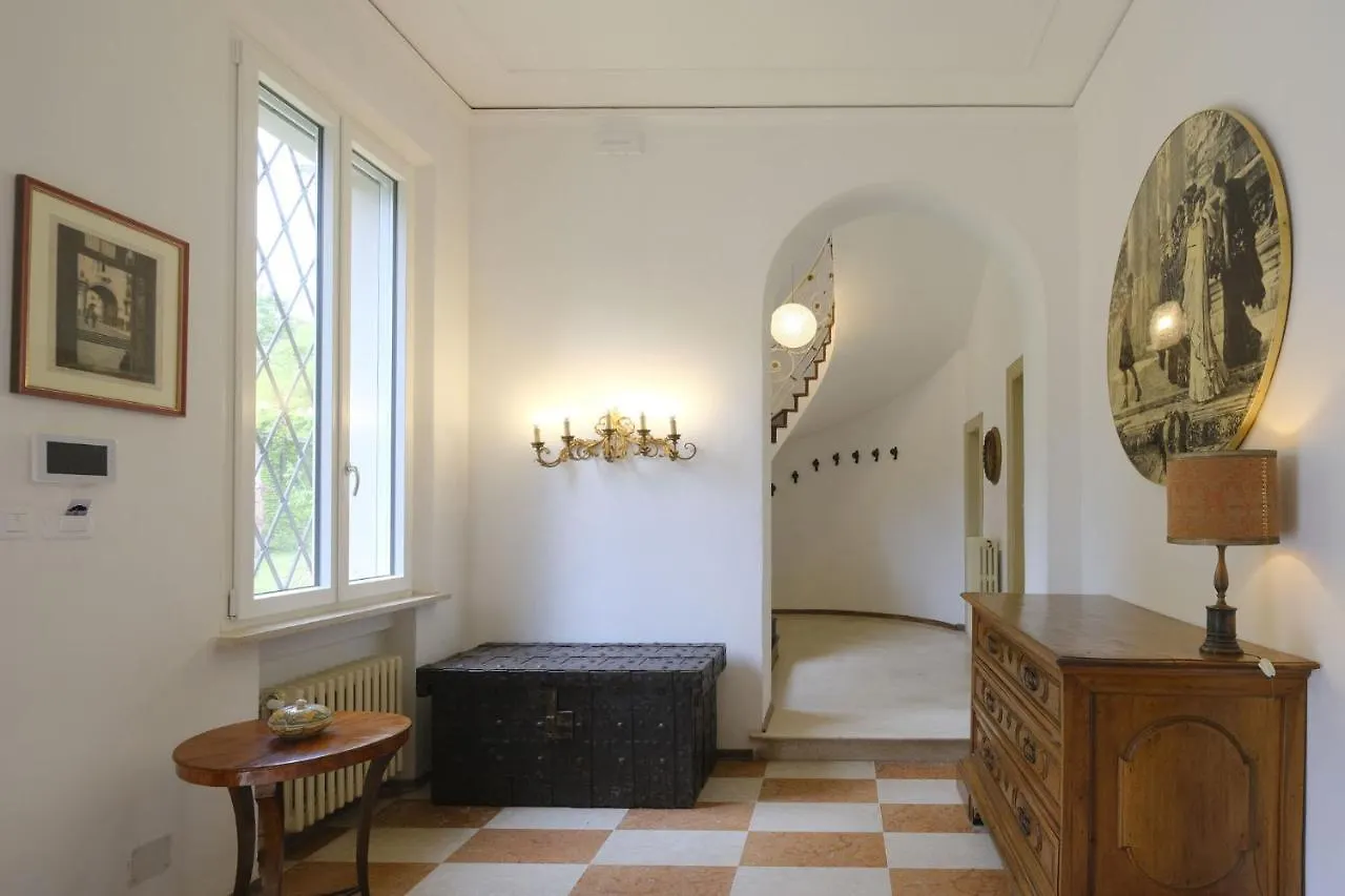 Certosa Di Ferrara Wonderful Villa X12! 0*,  Italy